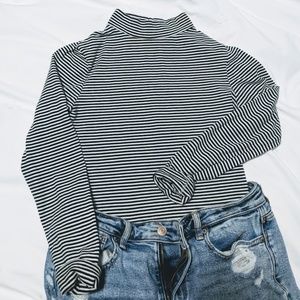 Cropped bodycon mock neck shirt